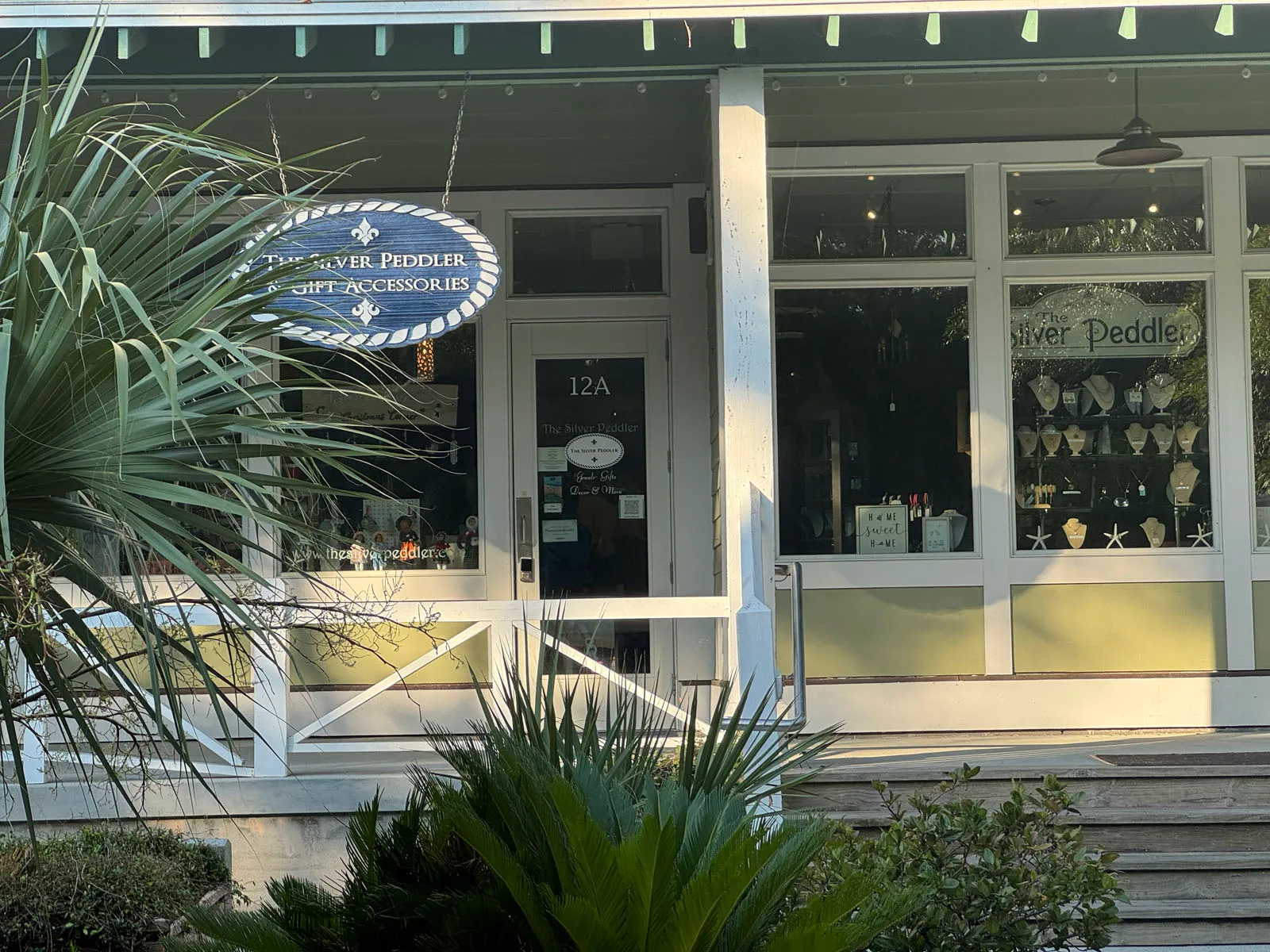 The Silver Peddler storefront with jewelry window display